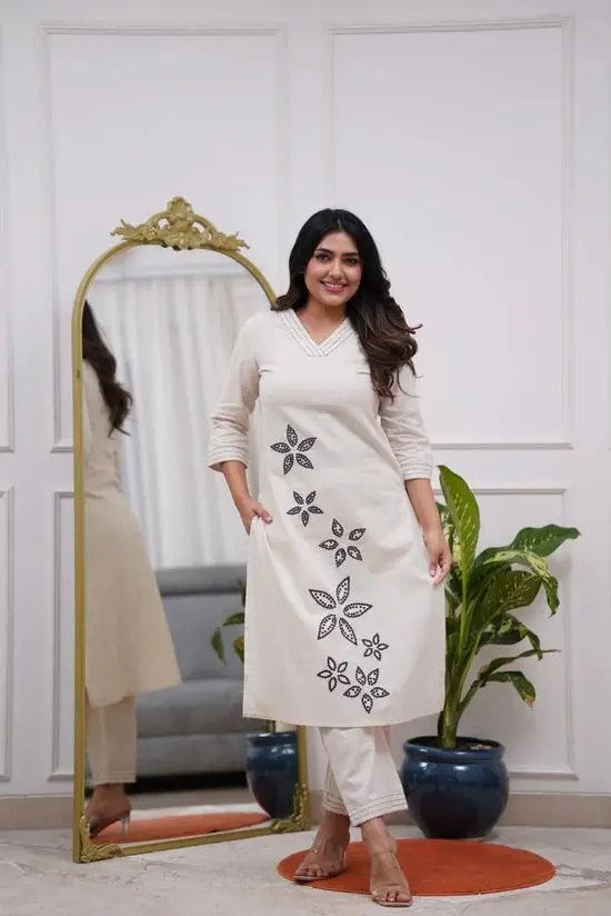 Cream-Embroidered-Floral-Kurta-Palazzo-Set4.webp