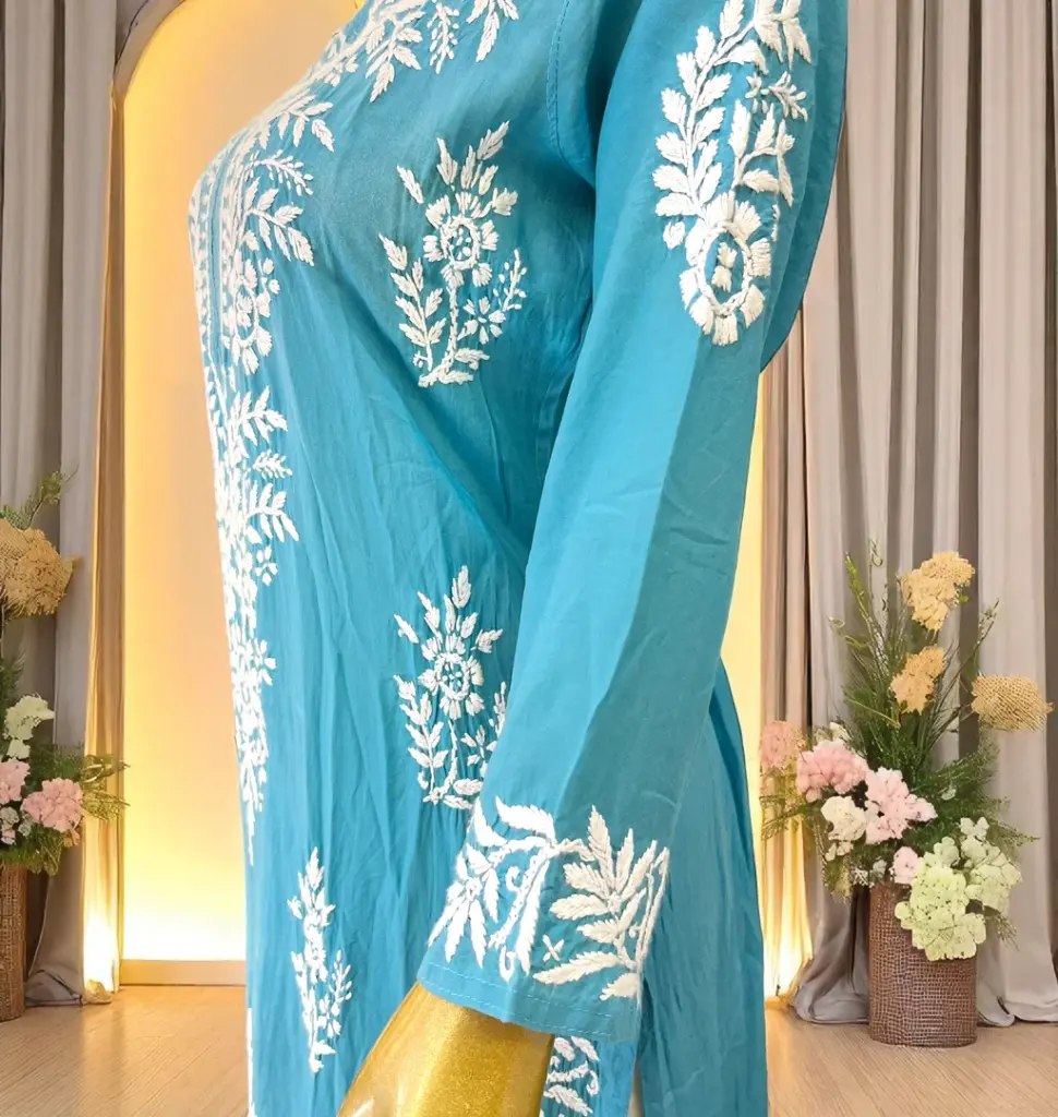 Lakhnavi-Chikankari-Kurti-with-Neck-and-Sleeve-Embroidery07.webp