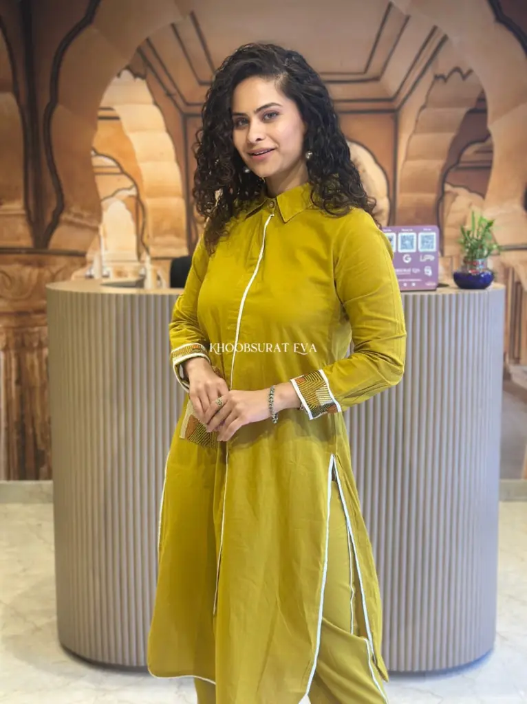 Beautiful-Cotton-Kurta-Set-with-Geometric-Patchwork4.webp