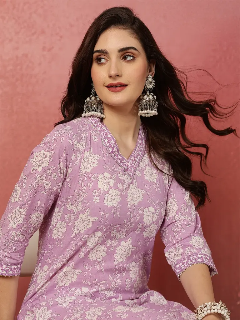 Lavender-Floral-Printed-Cotton-Kurta-Set1.webp