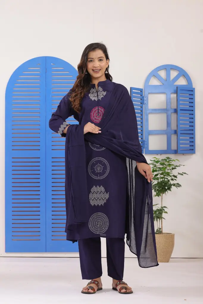 Trending-Embroidered-Cotton-Kurta-Set-with-Dupatta6.webp