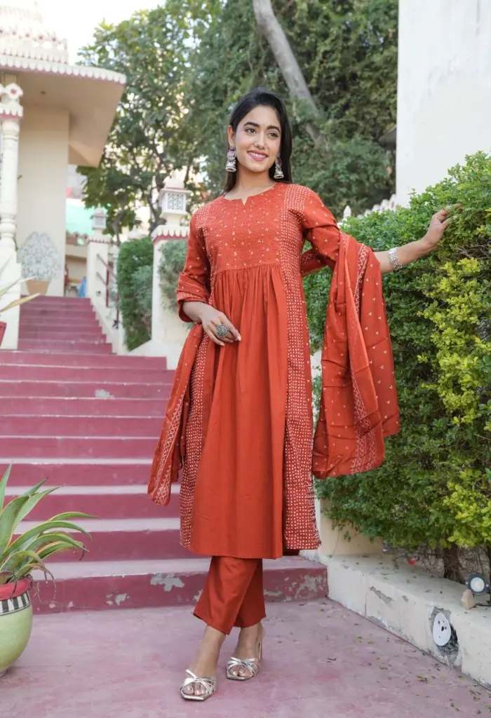 Rust-Baisakhi-Kurta-Set-with-Embroidered-Dupatta5.webp