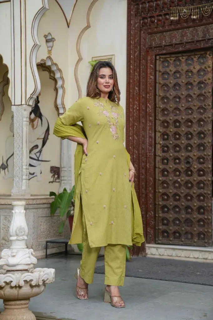 Embroidered-Khadi-Cotton-Kurta-Set-Neon5.webp
