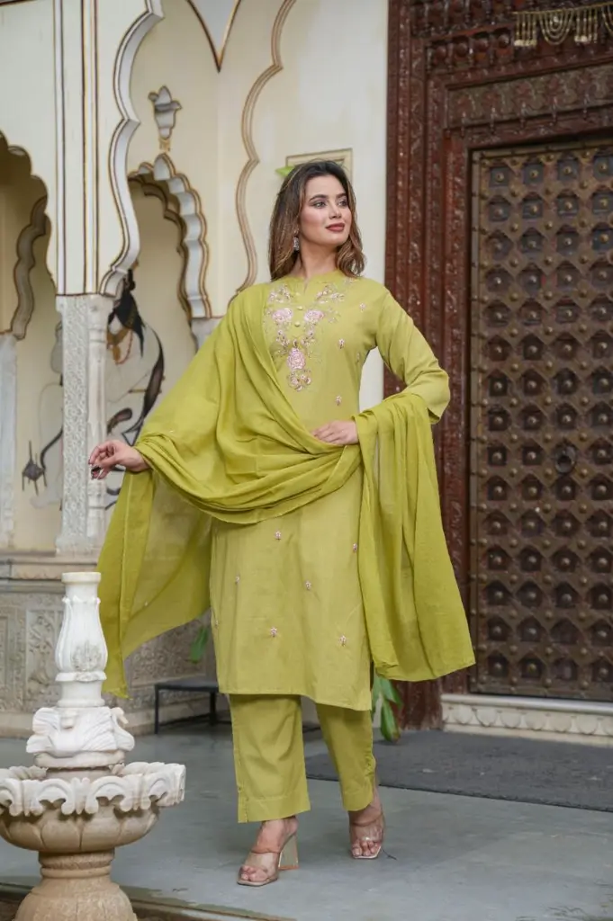 Embroidered-Khadi-Cotton-Kurta-Set-Neon7.webp