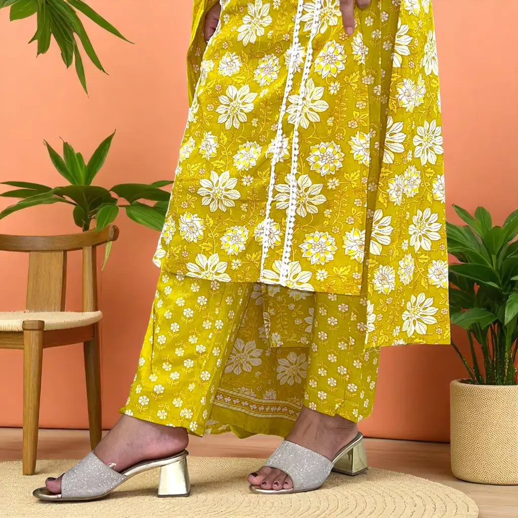 suit_8946.webp