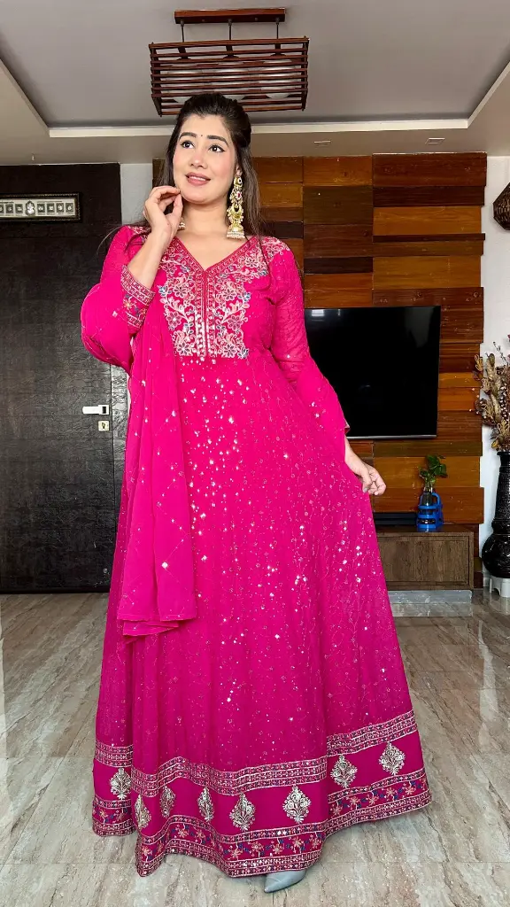 Majenta-Embroidered-Georgette-Anarkali-Suit2.webp