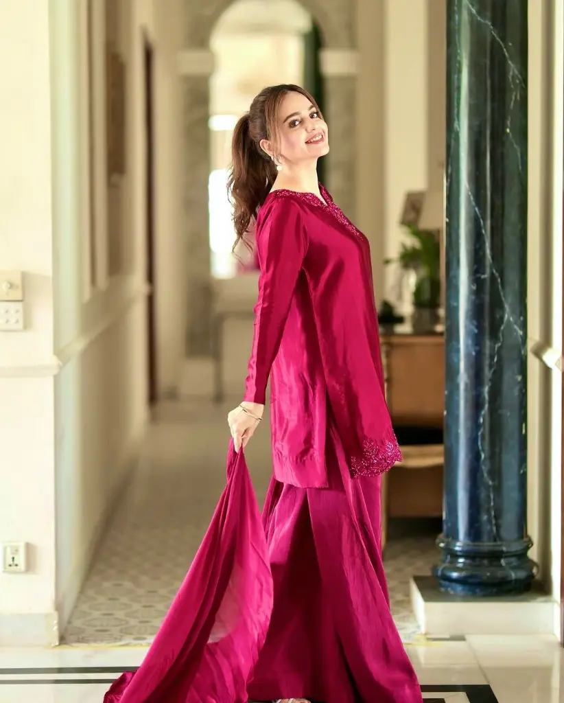 Crimson-Farshi-Salwar-Kameez-with-Embroidered-Detail3.webp