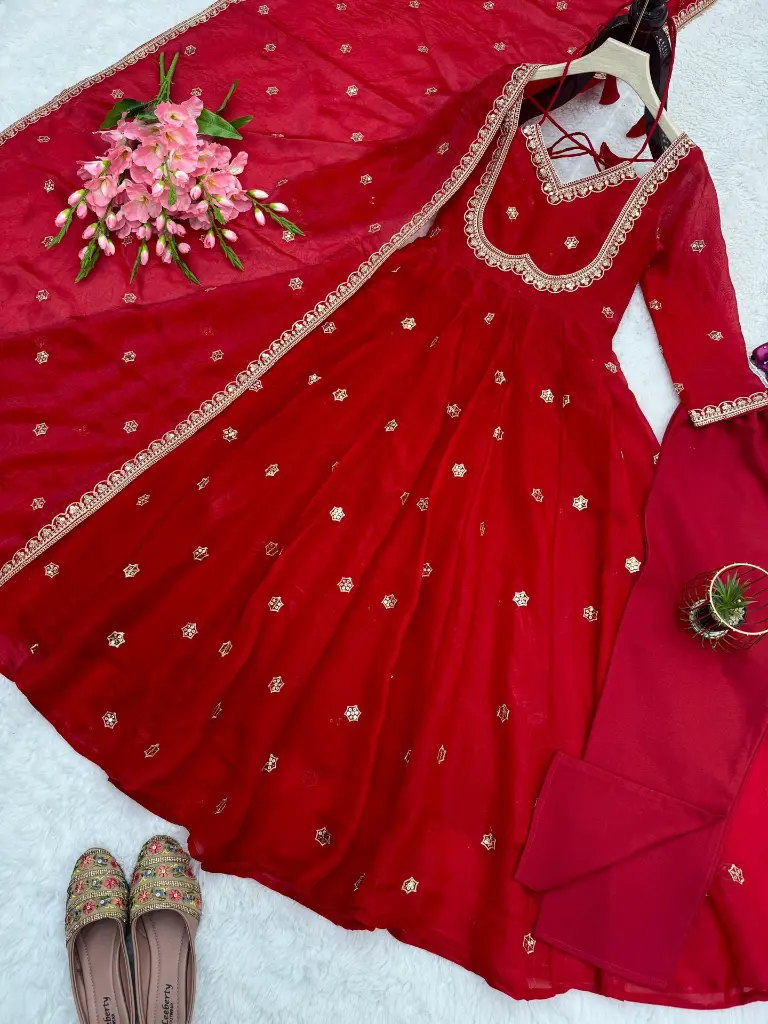 Heavy-Fandy-Silk-Embroidered-Anarkali-Suit-Set-Red3.webp
