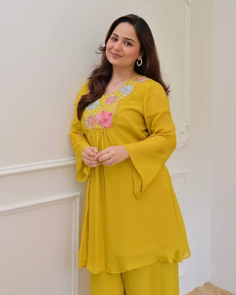 Festive-Pure-Georgette-Co-ord-Set-Yellow3.webp