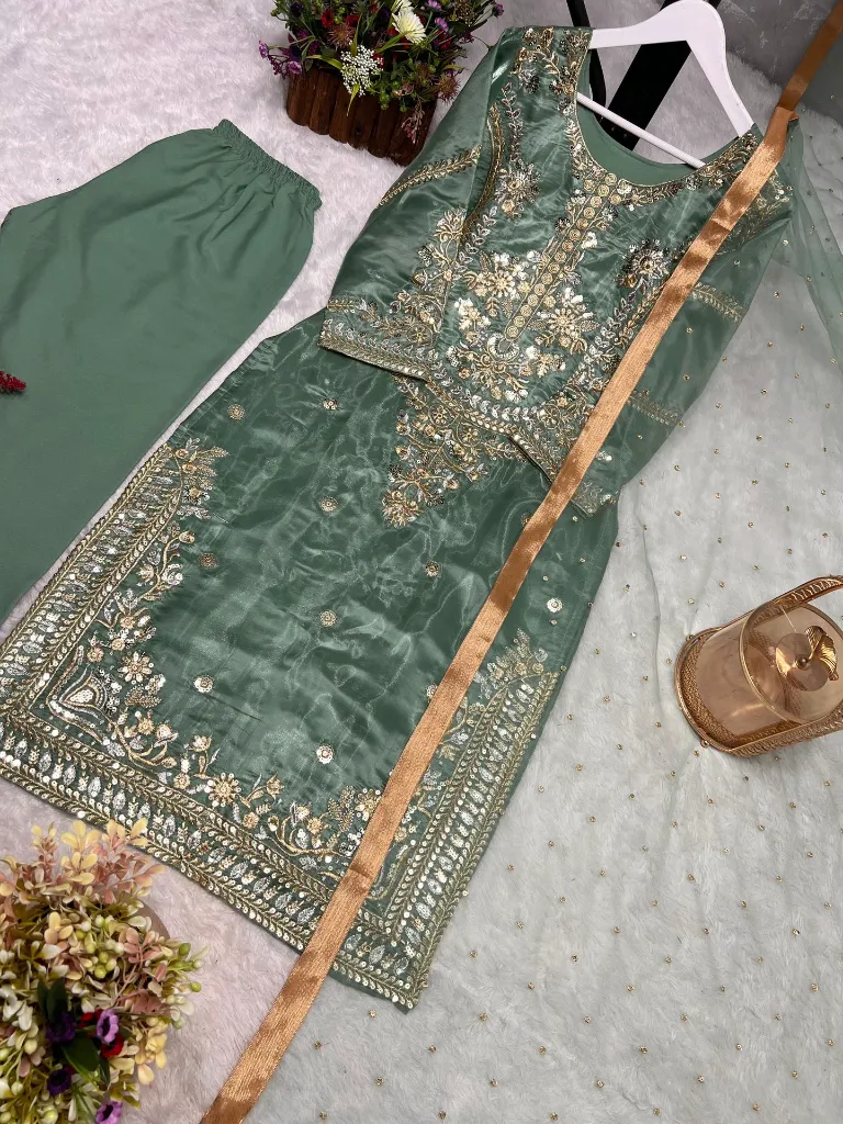 Pakistani-Designer-Jimmy-Choo-Silk-Sequin-Embroidered-Top-Pant-Net-Dupatta-Set5.webp