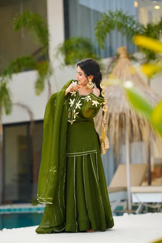 Premium-Chiffon-Hand-Charkhi-Gota-Work-Short-Kurta-Sharara-Palazzo-Dupatta-Set-Green4.webp