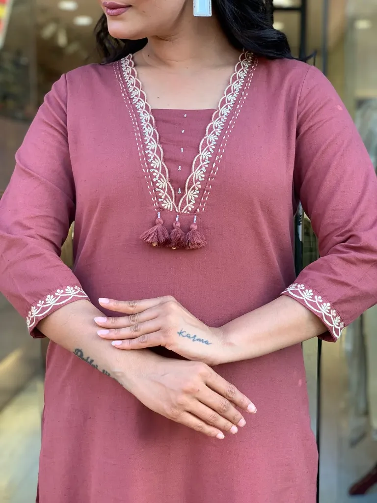Pure-Cotton-60*60-A-Line-Embroidered-Kurta-Pant-Set-with-Malmal-Dupatta2.webp