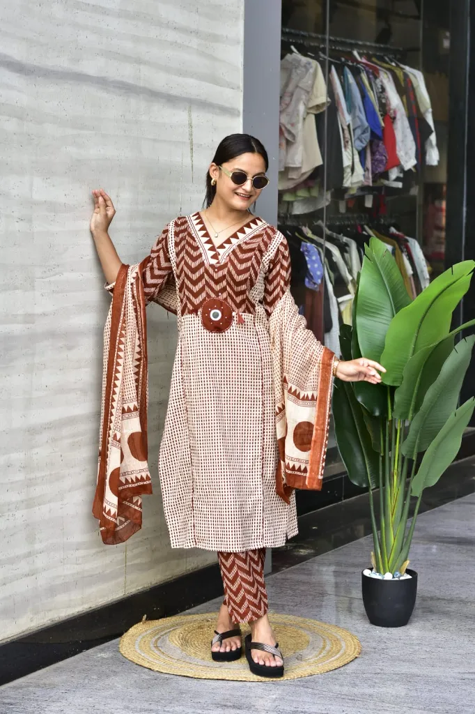 Jaipur-Pure-Cotton-60x60-Zig-Zag-Print-Kurta-Pant-Set-with-Handcrafted-Floral-Neckline-Rust3.webp