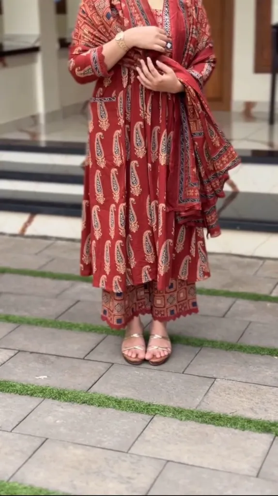 Jaipur-Pure-Cotton-60x60-Bagru-Print-A-Line-Kurta-Palazzo-Set-with-Original-Mirror-Work-Free-Modern-Gen-Z-Bracelet-Gift-maroon2.webp