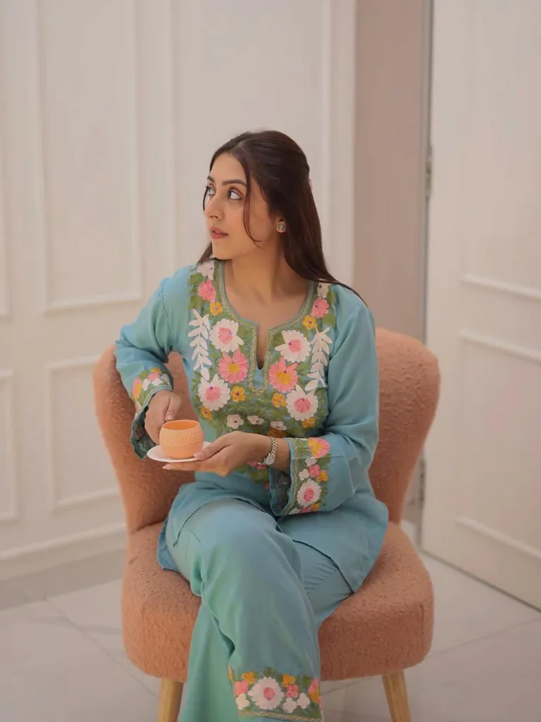 100-Pure-Cotton-Co-ord-Set-with-Delicate-Front-Border-Embroidery-aqua2.webp