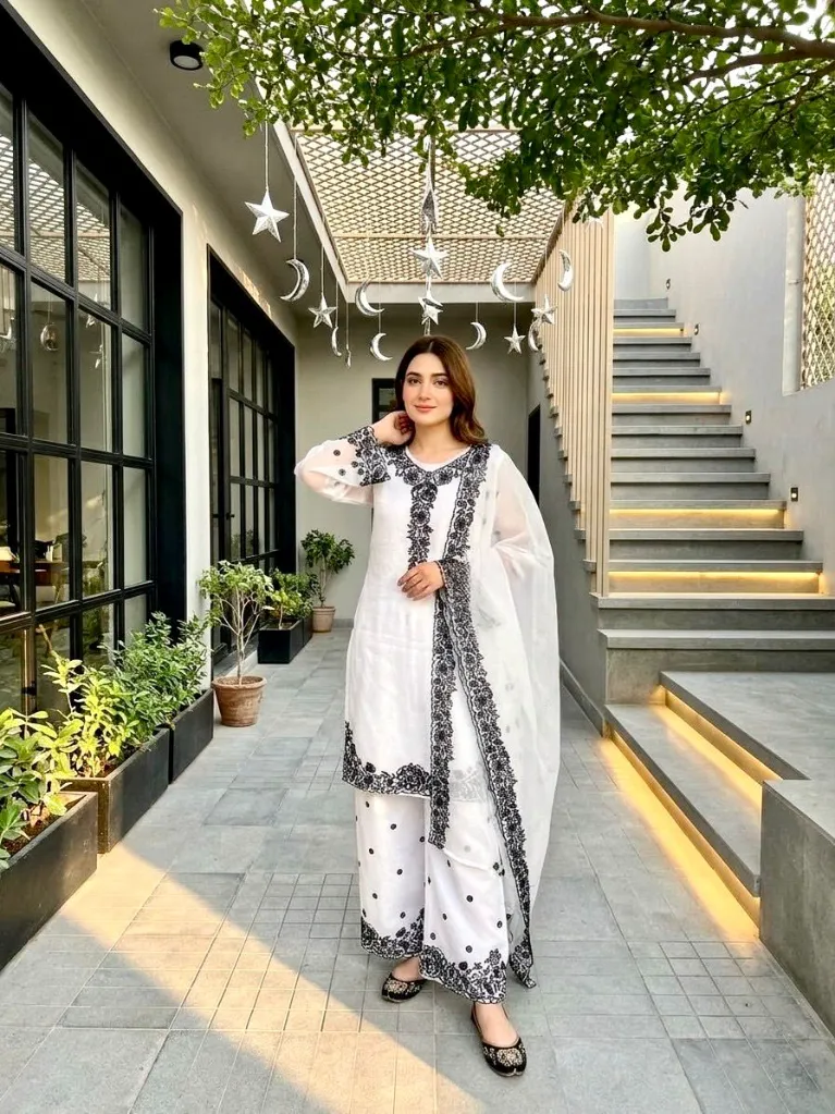 Heavy -Mal-Chanderi-Embroidered-Sequence-Work-Top-Palazzo &-Fancy-Cut-Work-Dupatta-Set-White2.webp