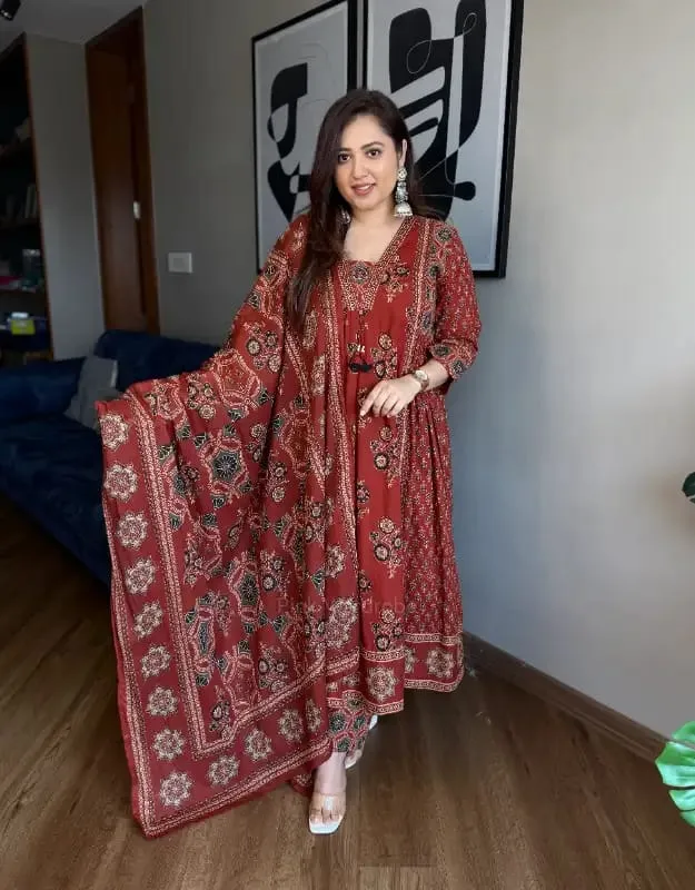 Branded-Pure-Cotton-Ajrakh-Print-maroon3.webp