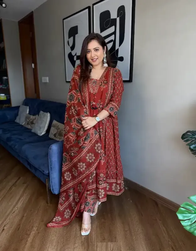 Branded-Pure-Cotton-Ajrakh-Print-maroon2.webp