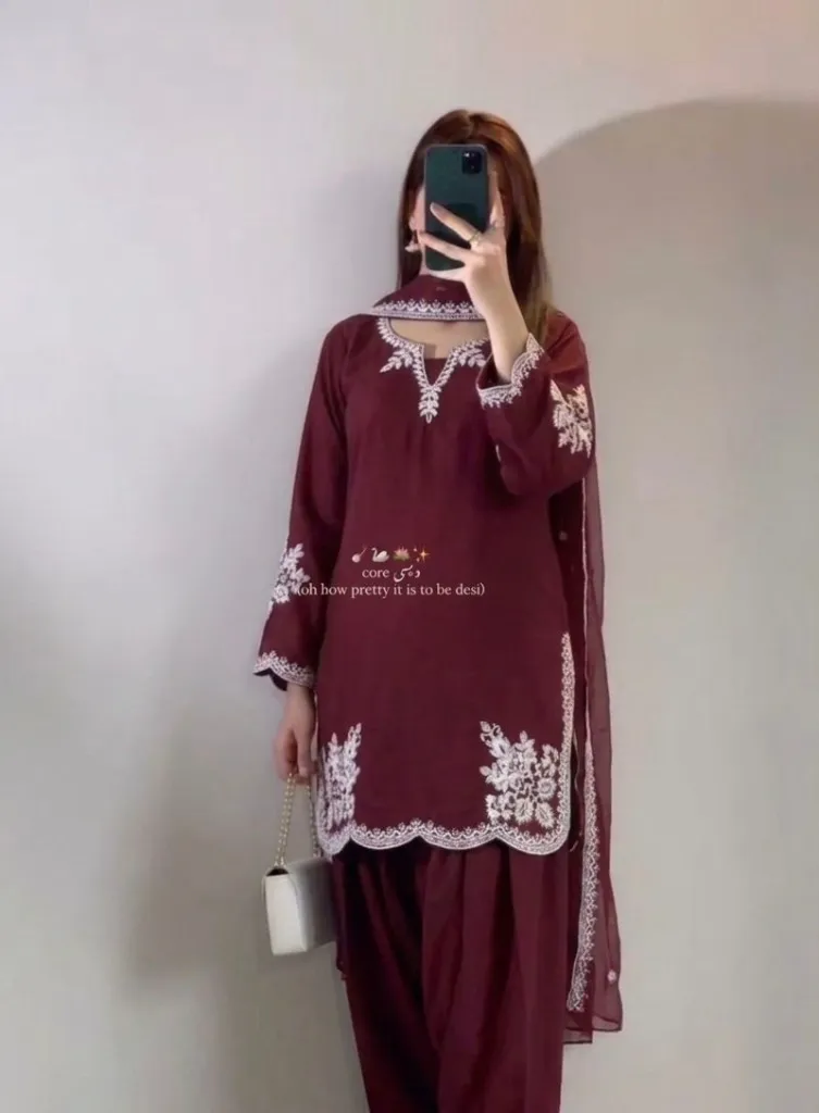 Designer-Roman-Cotton-Embroidered-Tunic,-Fully-Stitched-Farshi-Shalwar,-and-Tabby-Organza-Embroidered-Dupatta-3-Piece-Party-Wear-Set4.webp