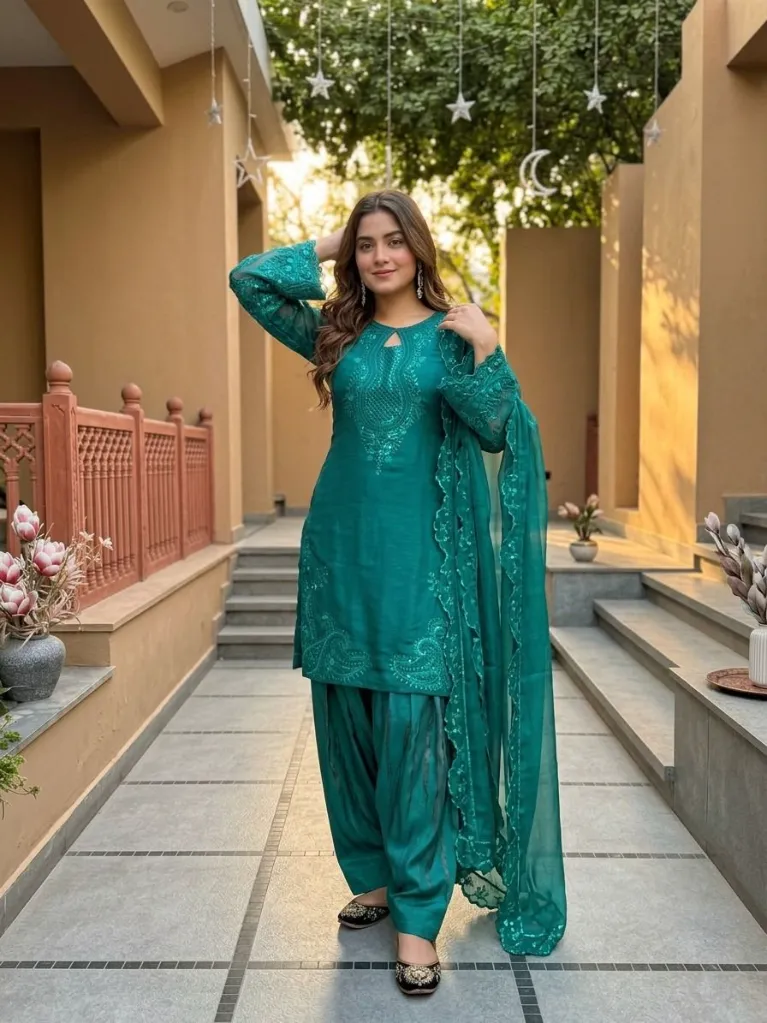 Heavy-Roman-Glass-Embroidered-Sequence-Kurti-with-Fancy-Cut-Work,-Plain-Palazzo,-and-Coordinated-Faux-Georgette-Dupatta-3-Piece-Suit-Set-Peacock3.webp
