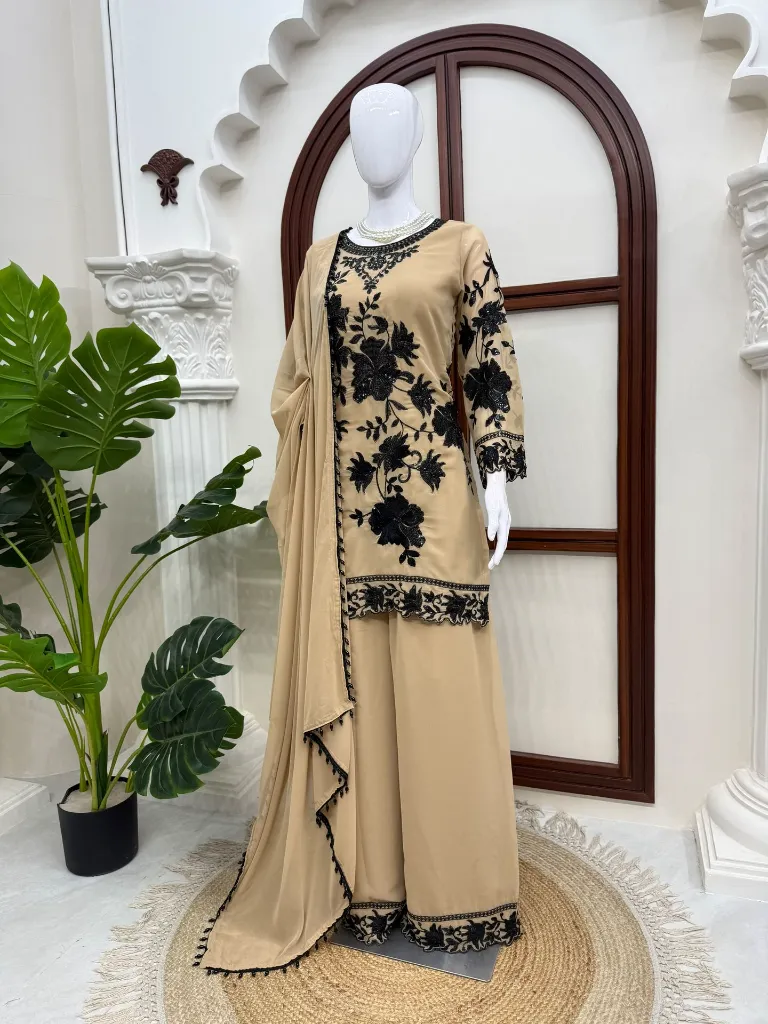 Faux-Georgette-Sequence-&-Thread-Embroidered-Tunic-&-Palazzo-Set-with-Cutwork-Border3.webp