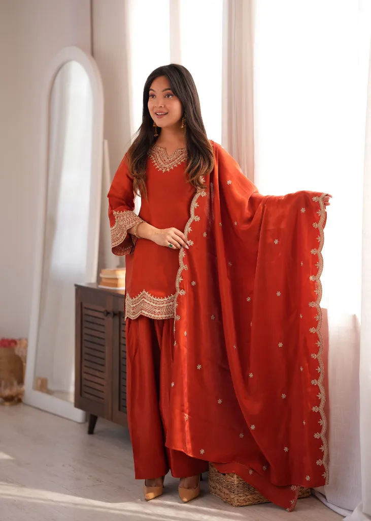 Glass-Roman-Silk-Embroidered-Tunic-&-Farshi-Shalwar-Set-with-Shawl-Style-Dupatta5.webp