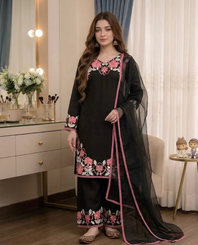 Pure-Satin-Rayon-Embroidered-Tunic-&-Farshi-Palazzo-Suit-Set-with-Kota-Check-Dupatta3.webp