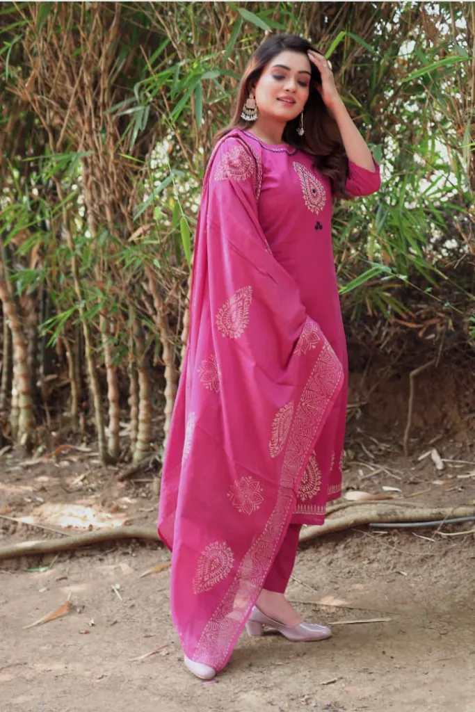 Pure-Cotton-Real-Mirror-Hand-Work-A-Line-Kurti-Set4.webp