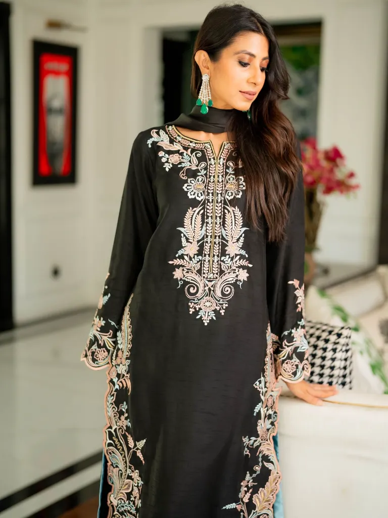 Designer-Party-Wear-Satin-Rayon-Oversized-Long-Kaftan,-Bottom,-and-Dupatta-Set3.webp