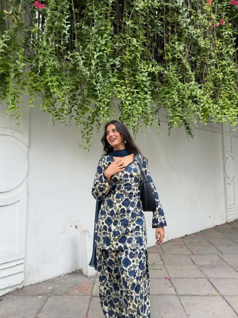 Heavy-Pure-Cameric-Cotton-Top-with-Farshi-Pant-and-Faux-Georgette-Dupatta-Set4.webp