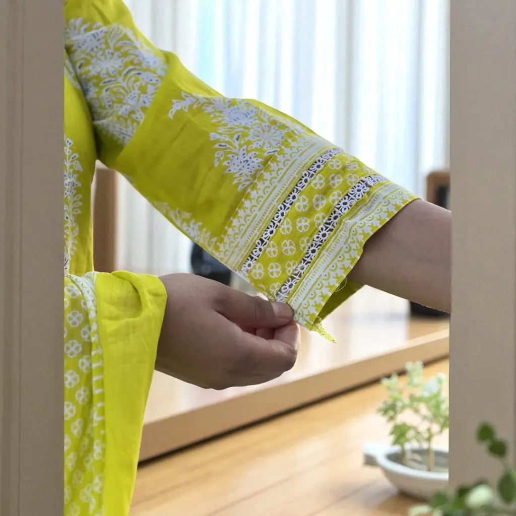 Elegant-Lime-Green-Cotton-Kurti-Set-with-Block-Print-Dupatta2.webp