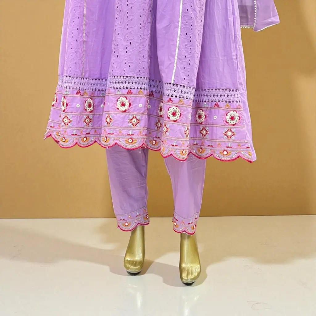 Lavender-Shiffli-Anarkali-Beautiful-and-Comfortable2.webp
