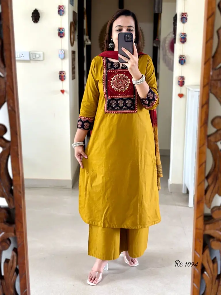 Mustrard-Festive-Embroidered-Yoke-Cotton-Suit-Set3.webp