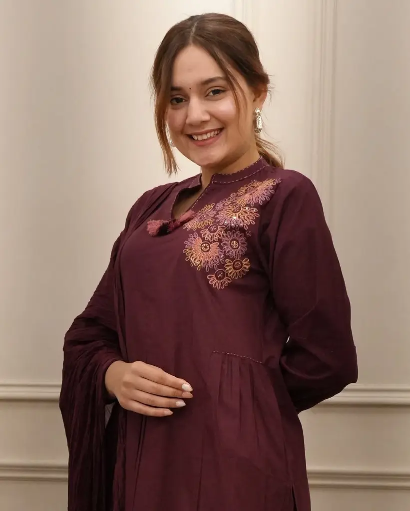 Graceful-Hues-Cotton-Kurta-Set4.webp