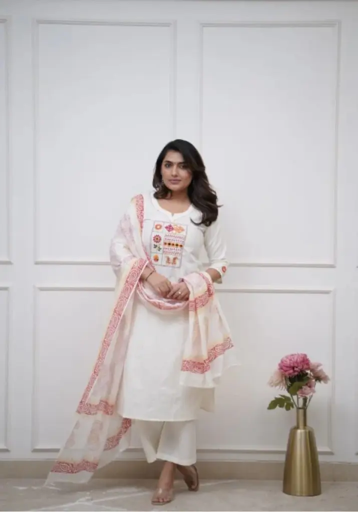 Comfortable-Cotton-Kurta-Set-with-Neck-Embroidery4.webp