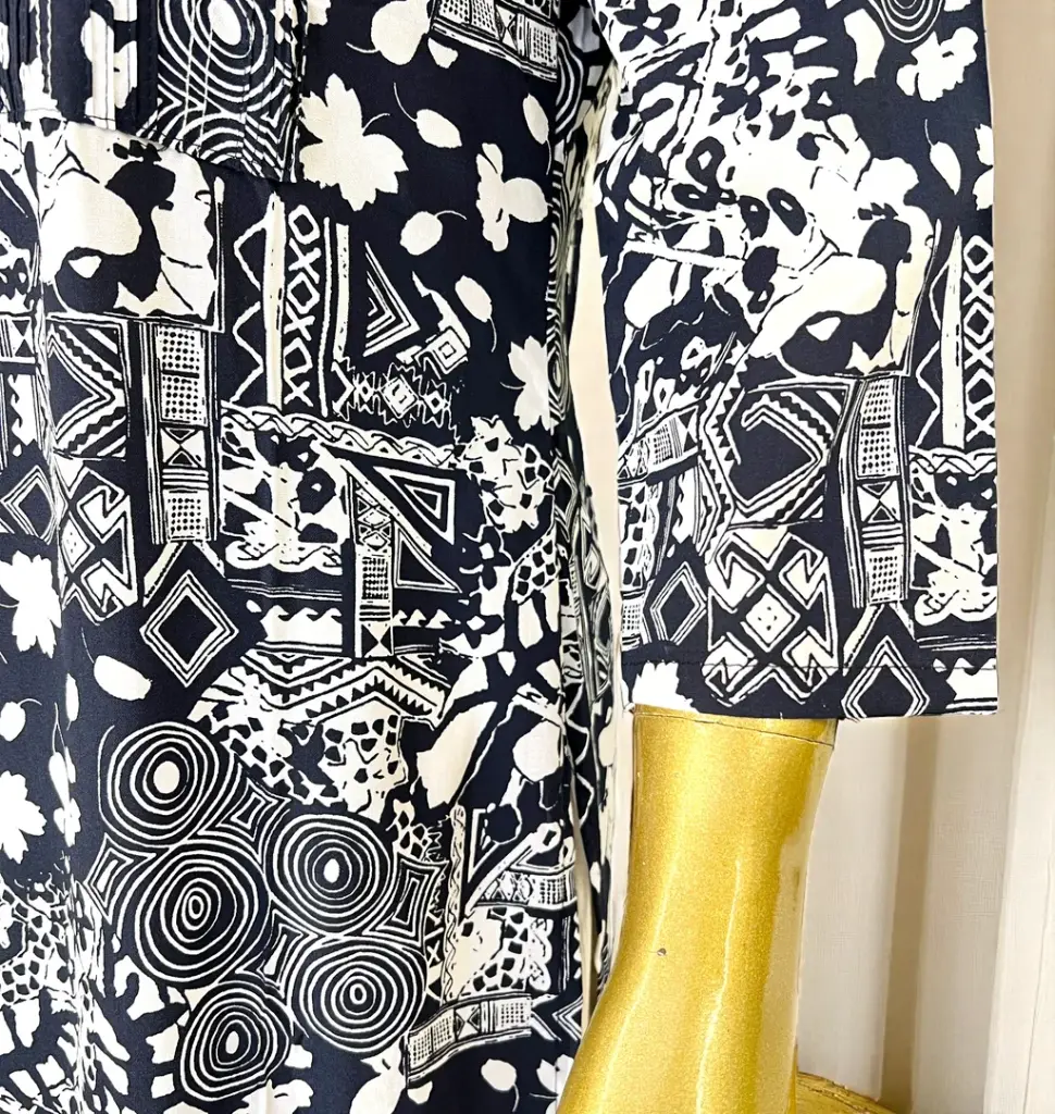 Navy-Blue-Cotton-Kurti-with-White-Motifs02.webp