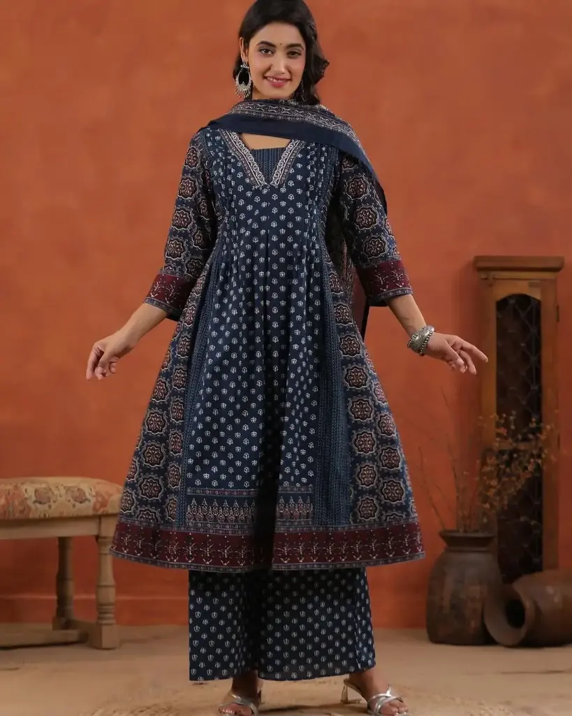 Azrak Taj Cotton Suit - Hand Embroidered & Mirrored