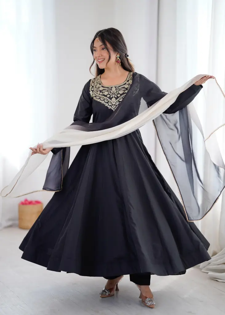 Kalicut Anarkali Suit in French Crape (S)