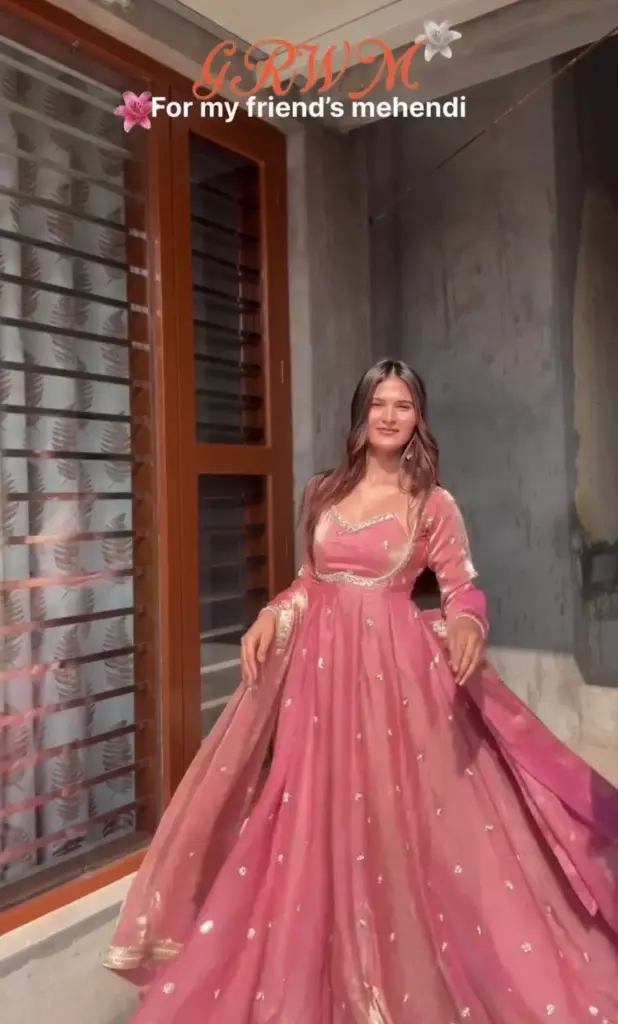 Heavy Fandy Silk Embroidered Anarkali Suit Set (Peach, M)