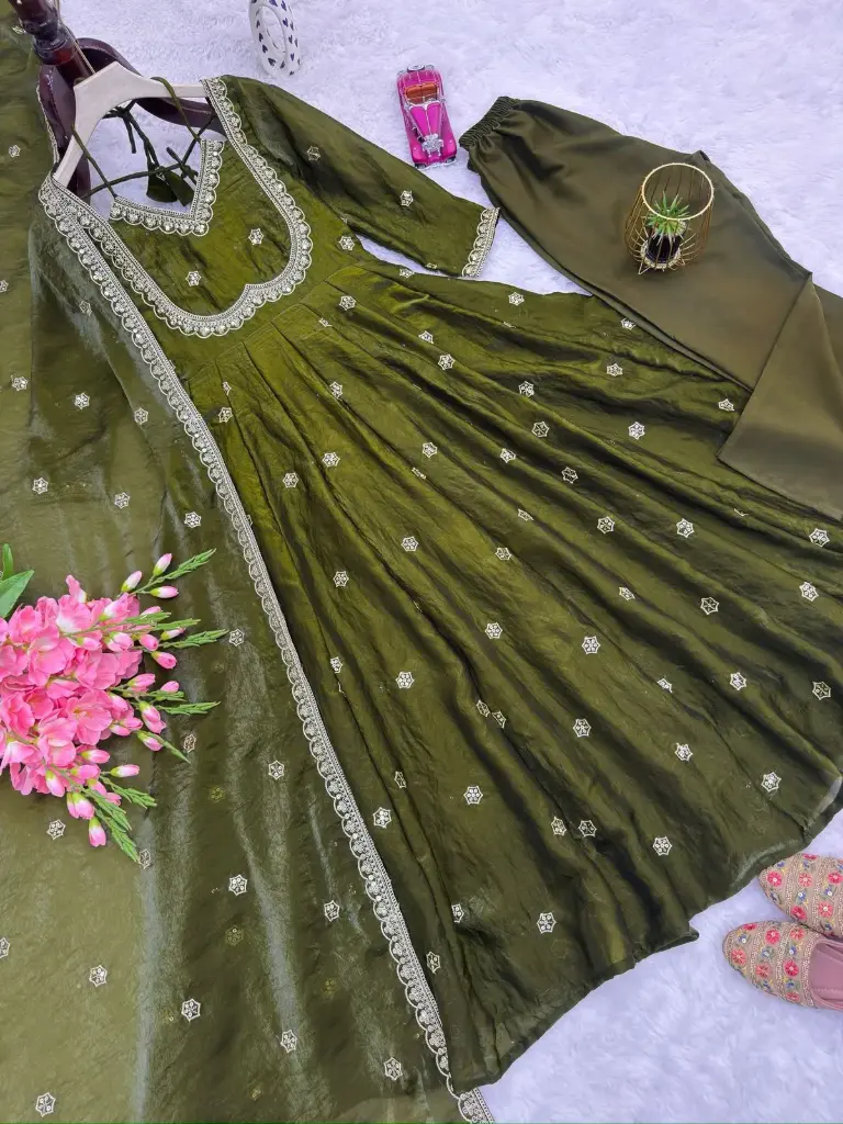Heavy Fandy Silk Embroidered Anarkali Suit Set