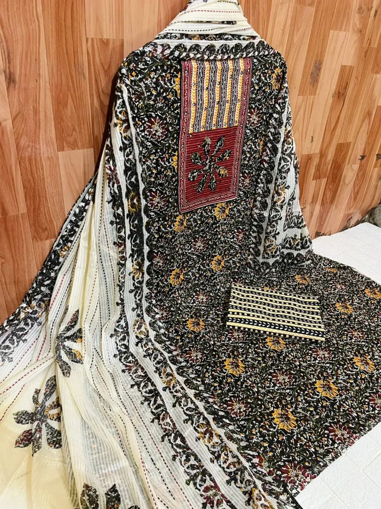 Pure Cotton Floral Neck with Embroidered Unstitched Suit Set