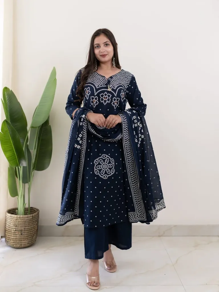 Pure Cotton 60*60 Discharge Print Kurta Pant Set with Codi Work & Side Pocket (M, Blue)