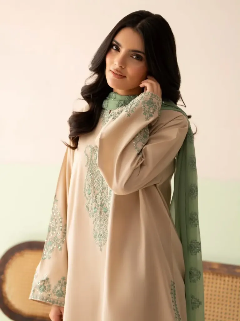 Heavy Pure Roman Silk 3mm Sequins Embroidered Tunic & Palazzo Set with Georgette Dupatta (M)
