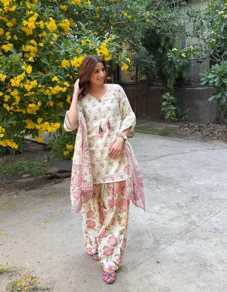 Maslin Digital Print Top and Farshi Pant Set with Fox Georgette Dupatta