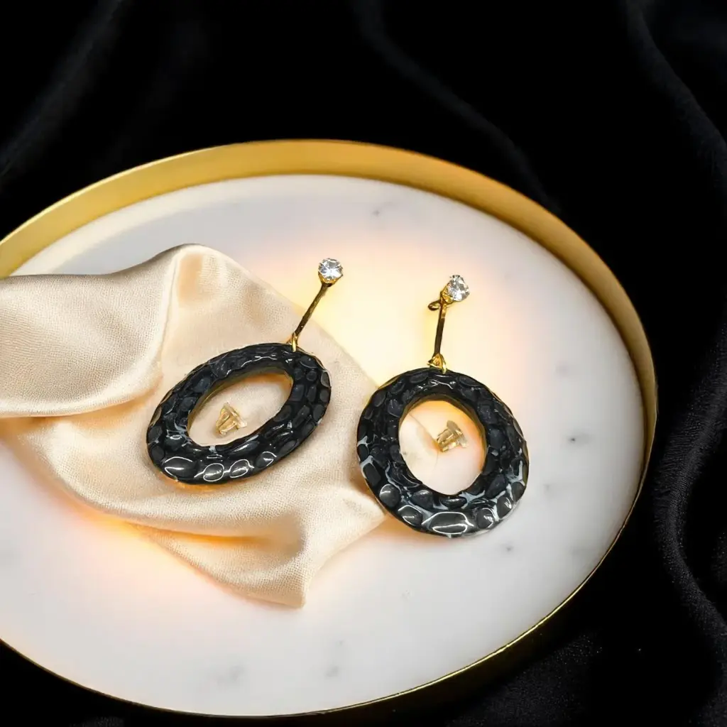 Elegant Marbled Oval Dangle Earrings