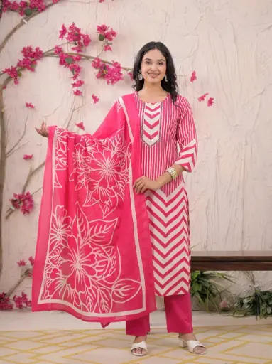 Chevron Kurti with Floral Dupatta & Palazzo Pants