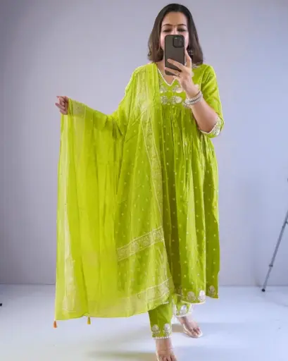 Embroidered Anarkali Kurta Set (Available in 2 colors)