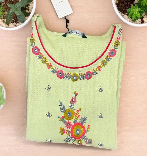 Green Embroidered Cotton Kurti with Floral Motifs